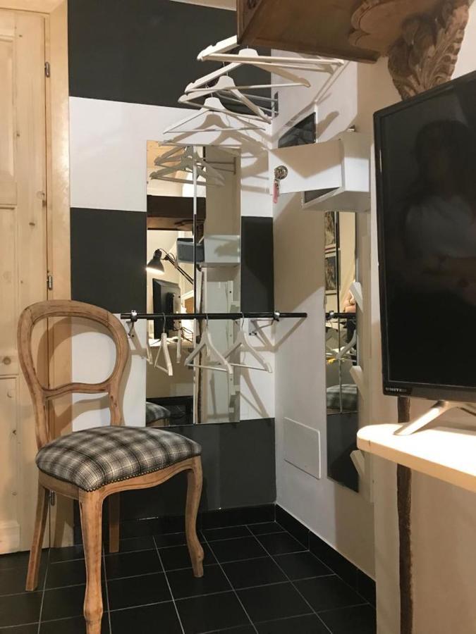 Sanctus Syrus 2 Bed & Breakfast Албенга Екстериор снимка